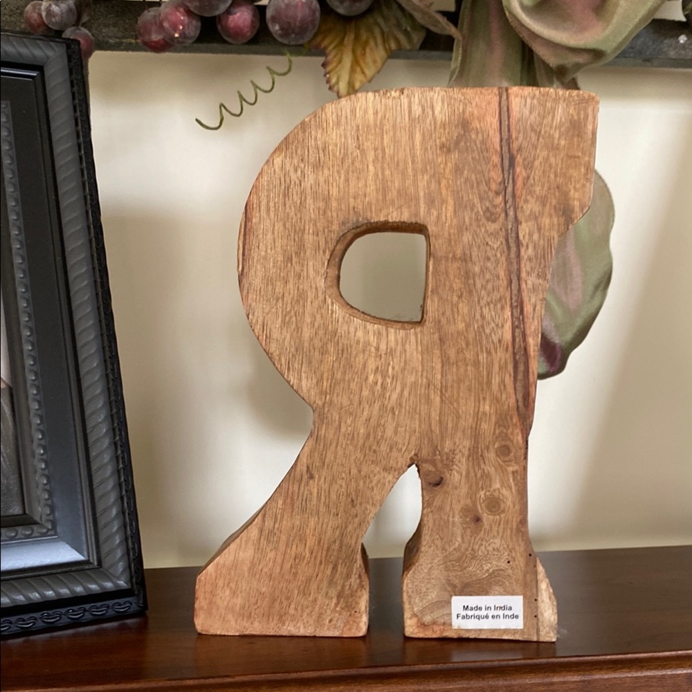 Rustic Wooden Letter R - Picture 4 of 5